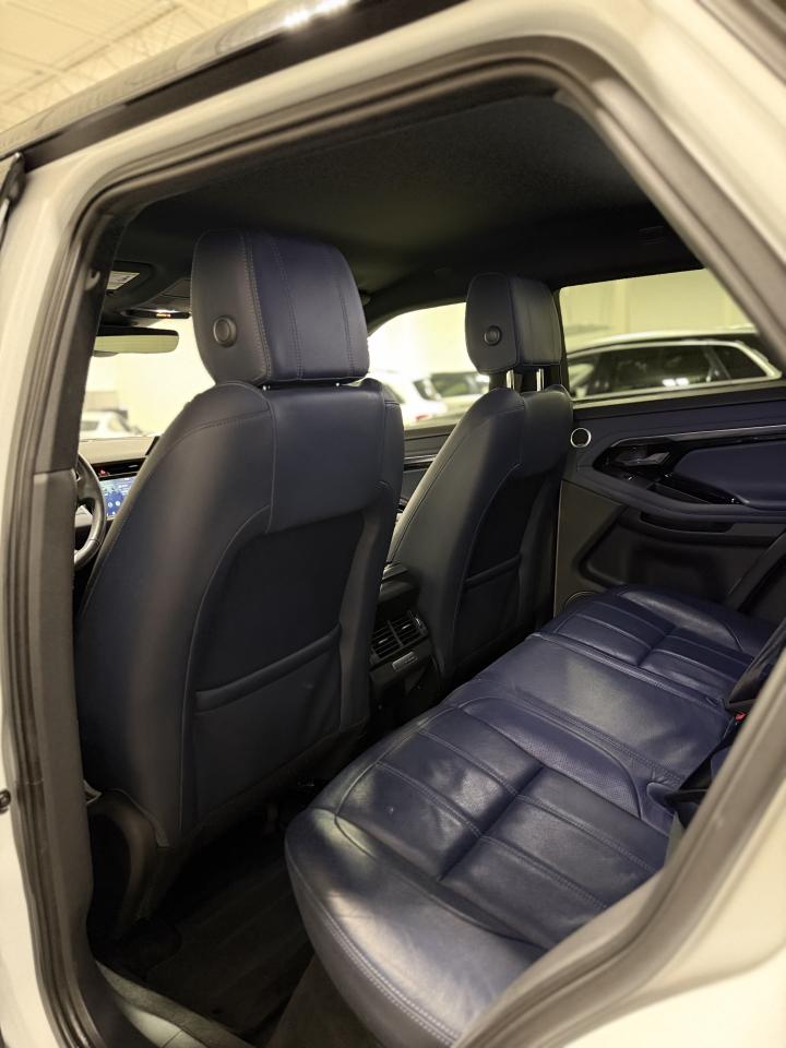 2020 Land Rover Range Rover Evoque SE | BLUE LEATHER | PANO ROOF | Photo