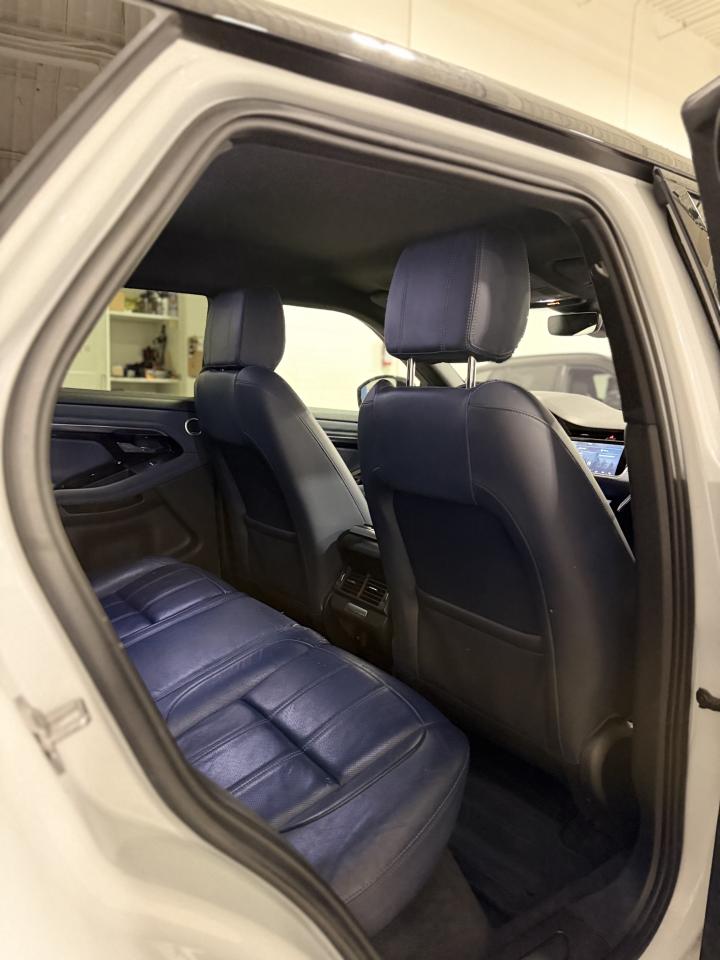 2020 Land Rover Range Rover Evoque SE | BLUE LEATHER | PANO ROOF | Photo