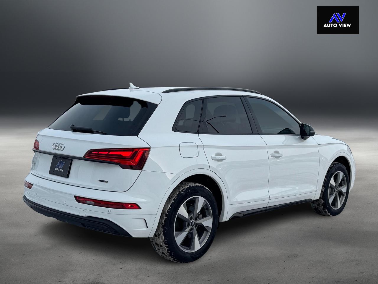 2023 Audi Q5 Komfort **CLEAN CARFAX** Photo