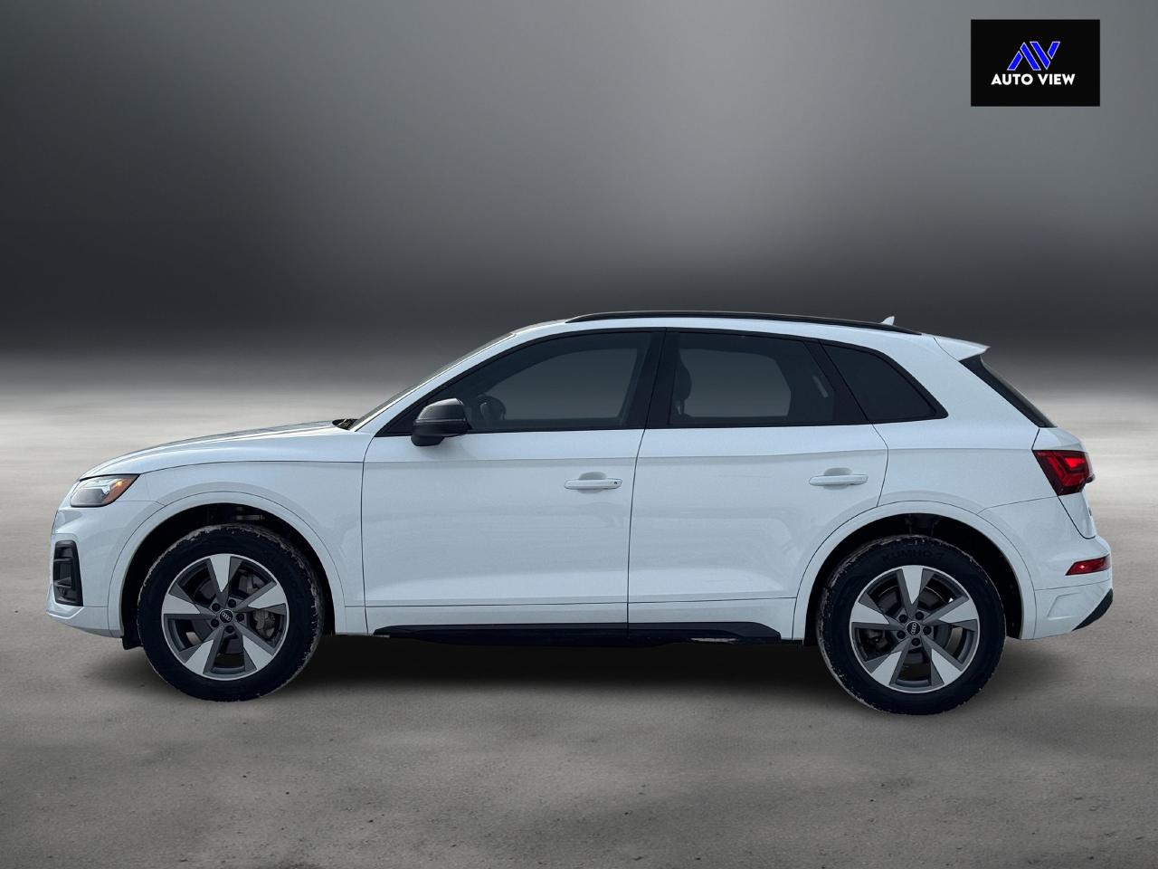 2023 Audi Q5 Komfort **CLEAN CARFAX** Photo