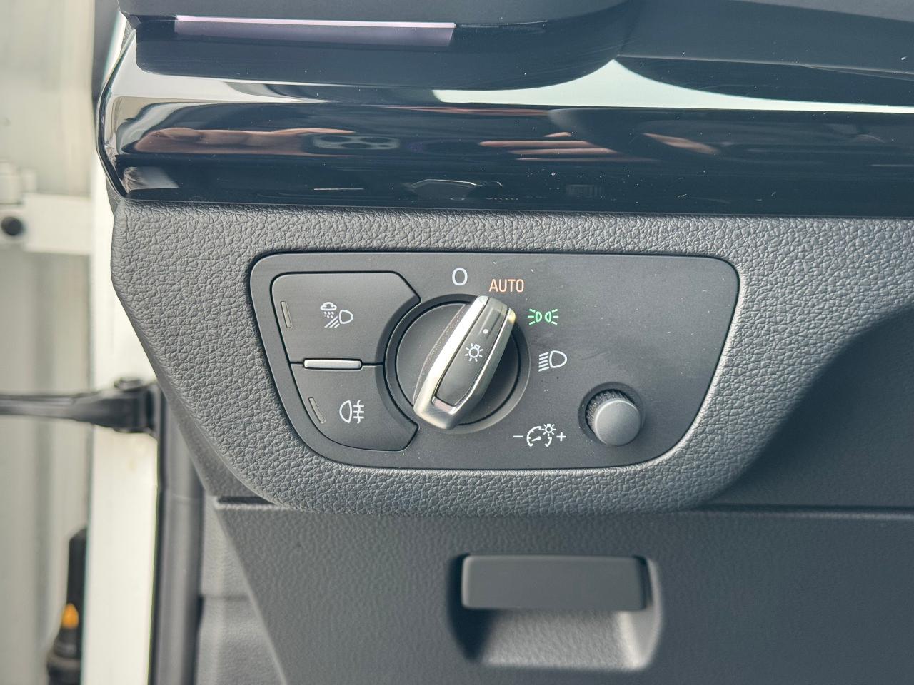 2023 Audi Q5 Komfort **CLEAN CARFAX** Photo