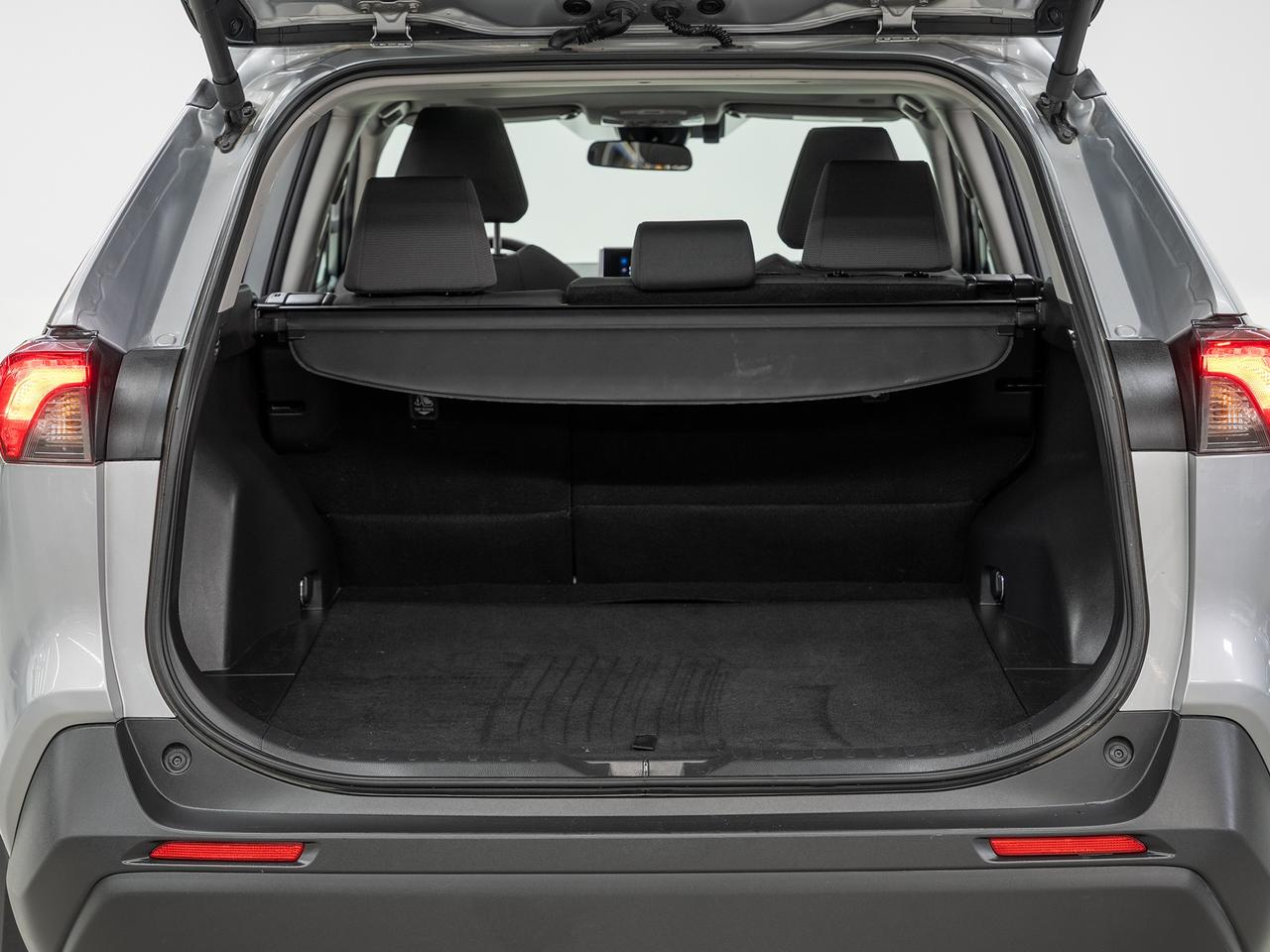 2024 Toyota RAV4 XLE AWD | Sunroof | Heated Seats | BSM | CarPlay Photo