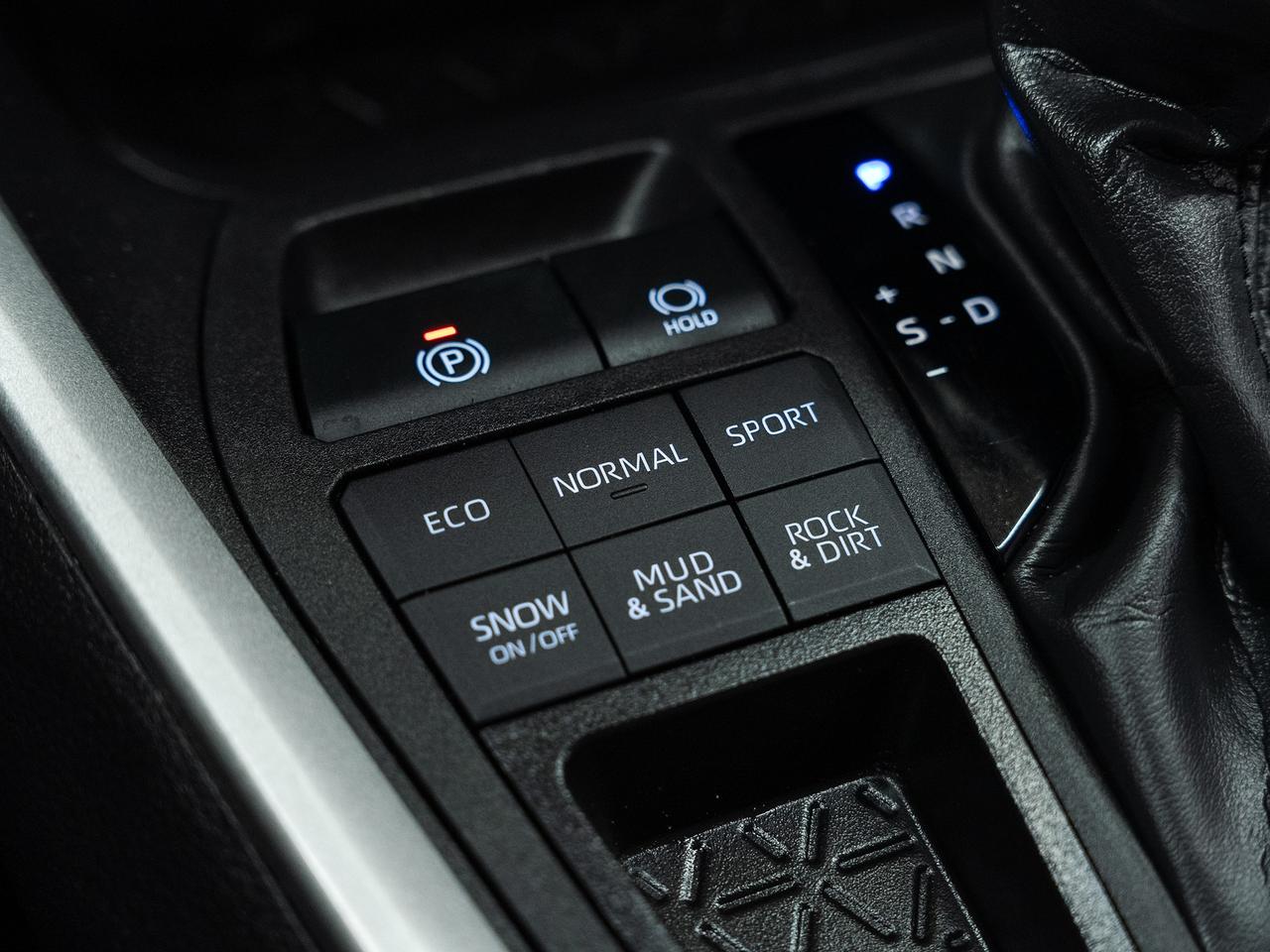 2024 Toyota RAV4 XLE AWD | Sunroof | Heated Seats | BSM | CarPlay Photo