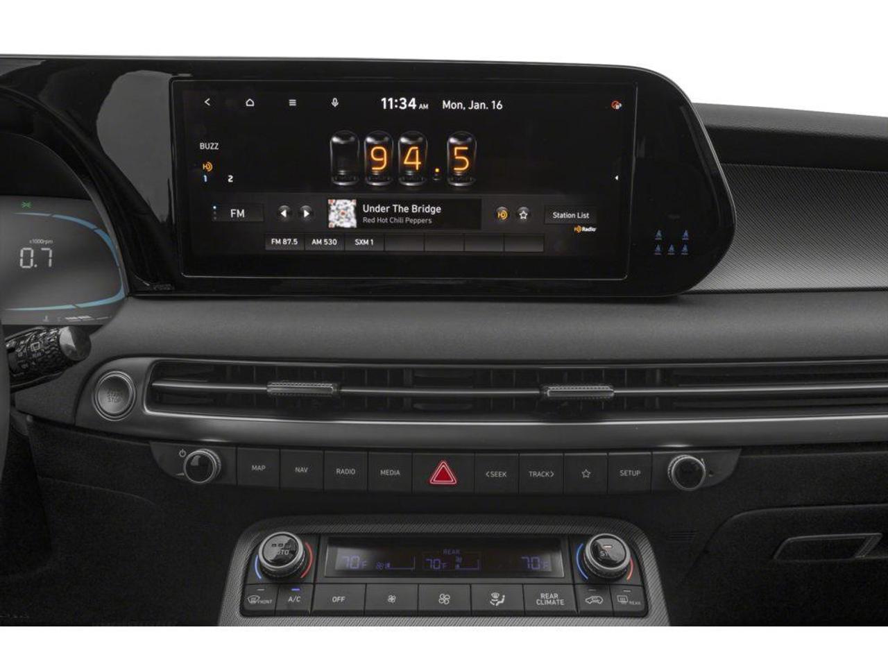 2025 Hyundai PALISADE Urban 8 Passenger Photo4