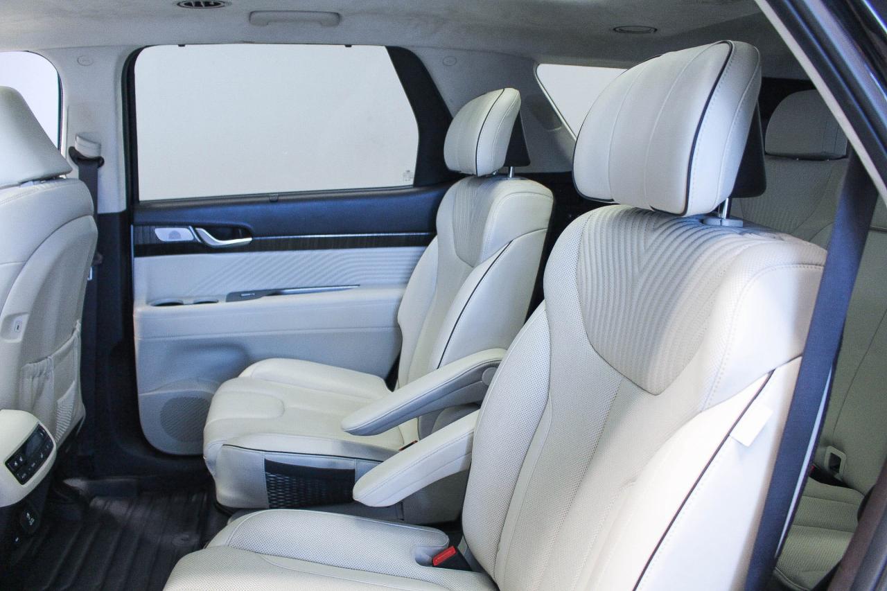 2023 Hyundai PALISADE Ultimate Calligraphy w/Beige Interior 360° CAMERA - HARMAN KARDON AUDIO - HEATED/VENTILATED FRONT AND SECOND ROW SEATS Photo
