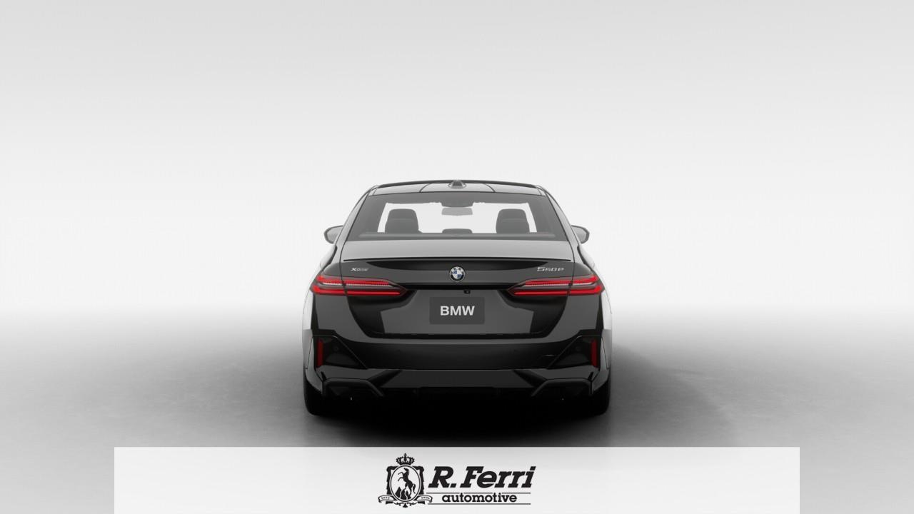 2026 BMW 550e xDrive 4dr All-Wheel Drive Sedan Photo