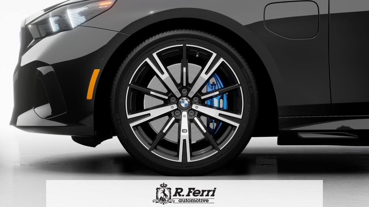 2026 BMW 550e xDrive 4dr All-Wheel Drive Sedan Photo