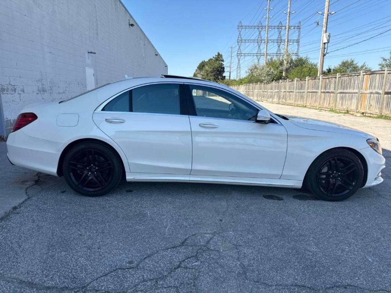 2016 Mercedes-Benz S-Class * AWD * MUST SEE S 550 4MATIC Photo