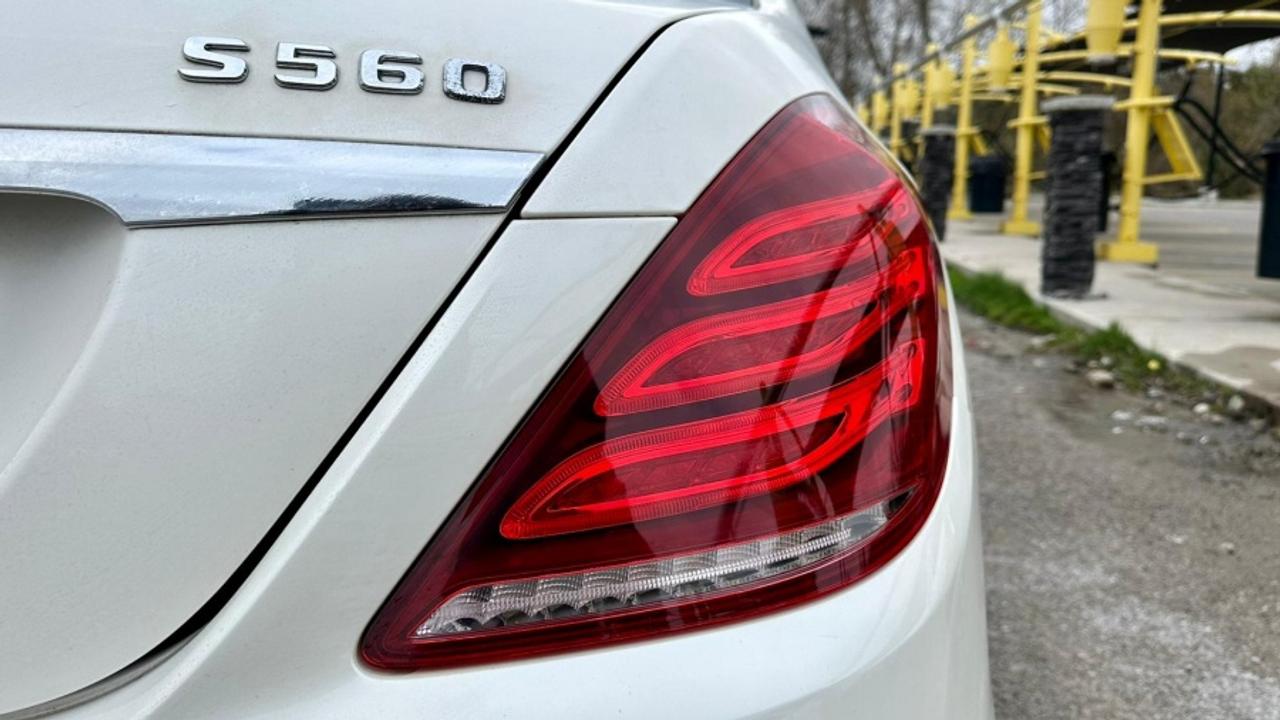 2016 Mercedes-Benz S-Class * AWD * MUST SEE S 550 4MATIC Photo