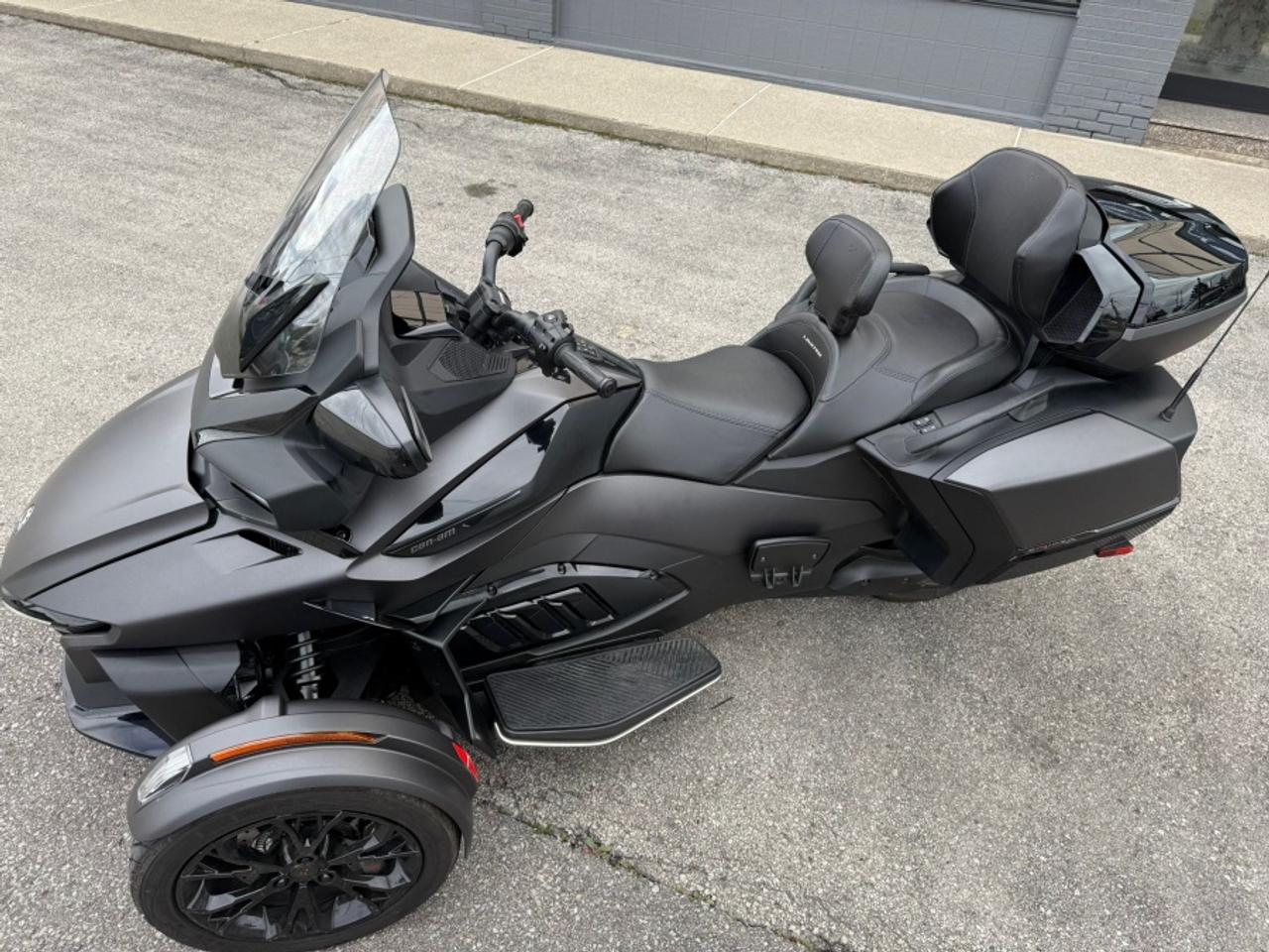 2022 Can-Am Spyder RT LIMITED/ CLEAN CARFAX/ SERVICED/ OEM UPGRADES - Photo #5