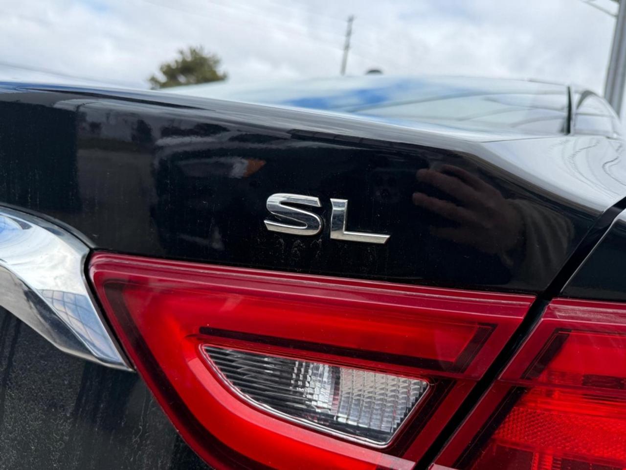 2018 Nissan Maxima SL / LEATHER/ NO ACCIDENTS/ SUNROOF/ NAVI - Photo #9