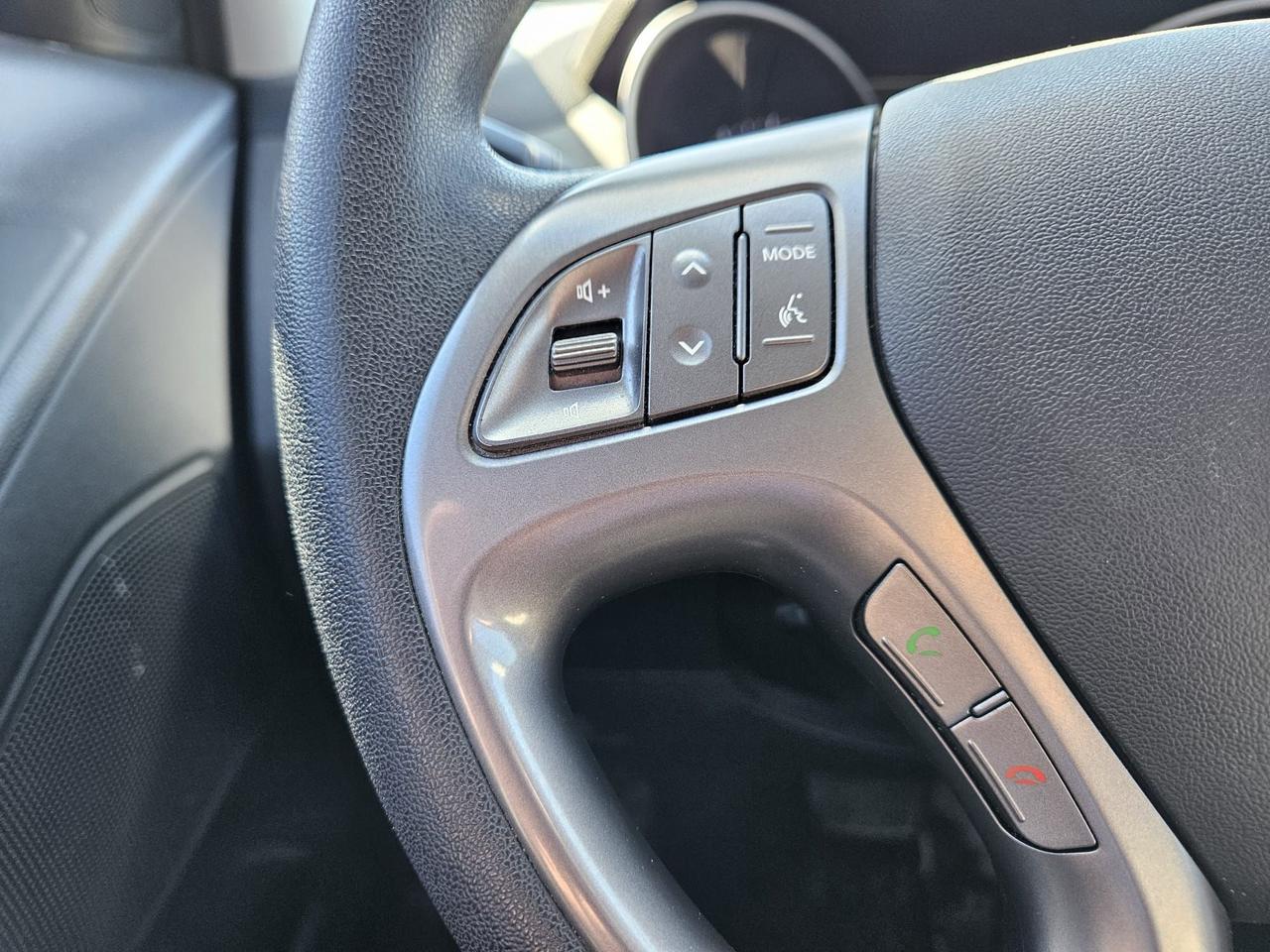 2015 Hyundai Tucson FWD 4DR AUTO GL Photo