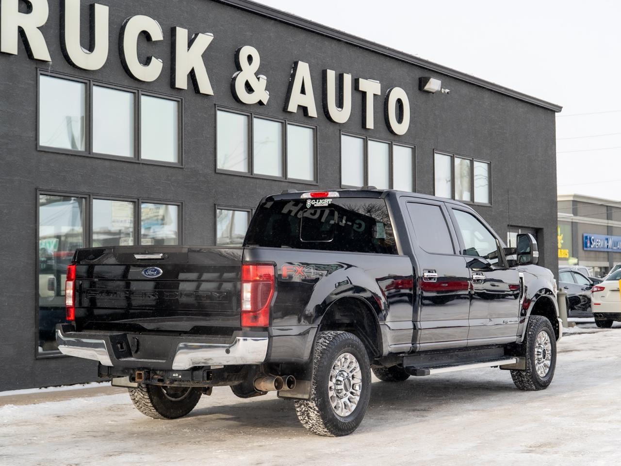 2022 Ford SUPER DUTY F-250 SRW LARIAT Photo5