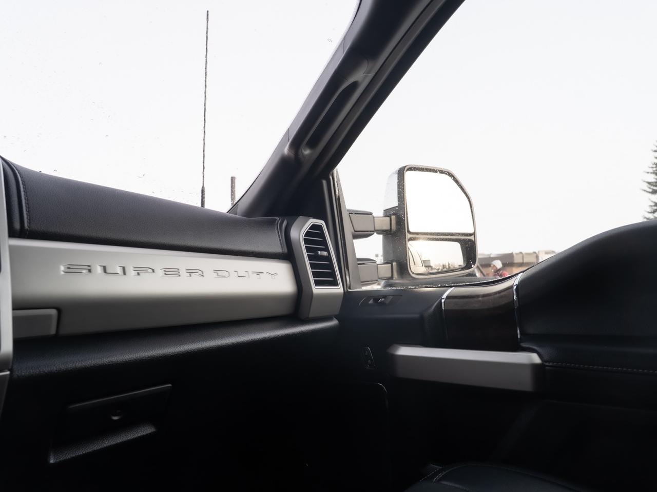 2022 Ford SUPER DUTY F-250 SRW LARIAT Photo34