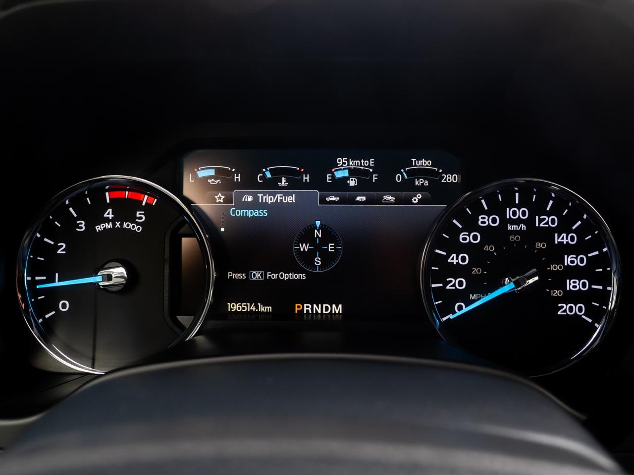 2022 Ford SUPER DUTY F-250 SRW LARIAT Photo36