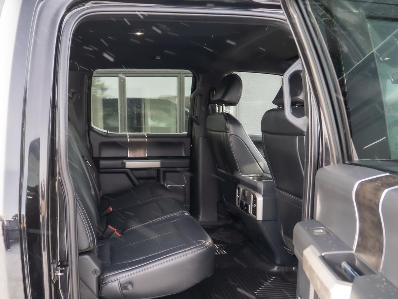 2022 Ford SUPER DUTY F-250 SRW LARIAT Photo18