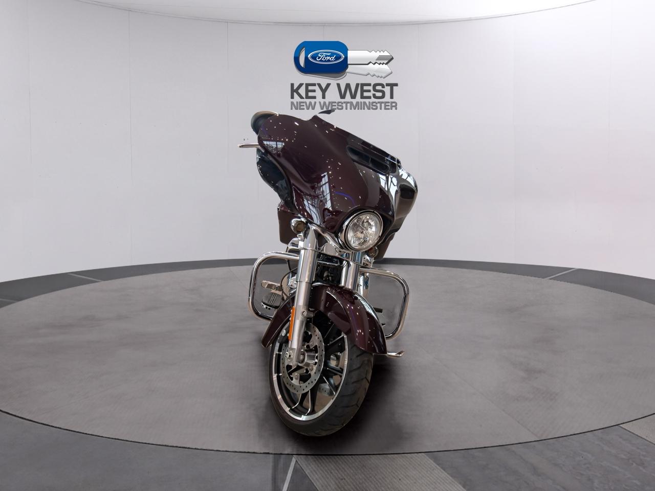 2022 Harley-Davidson FLHX Street Glide Deluxe Photo2