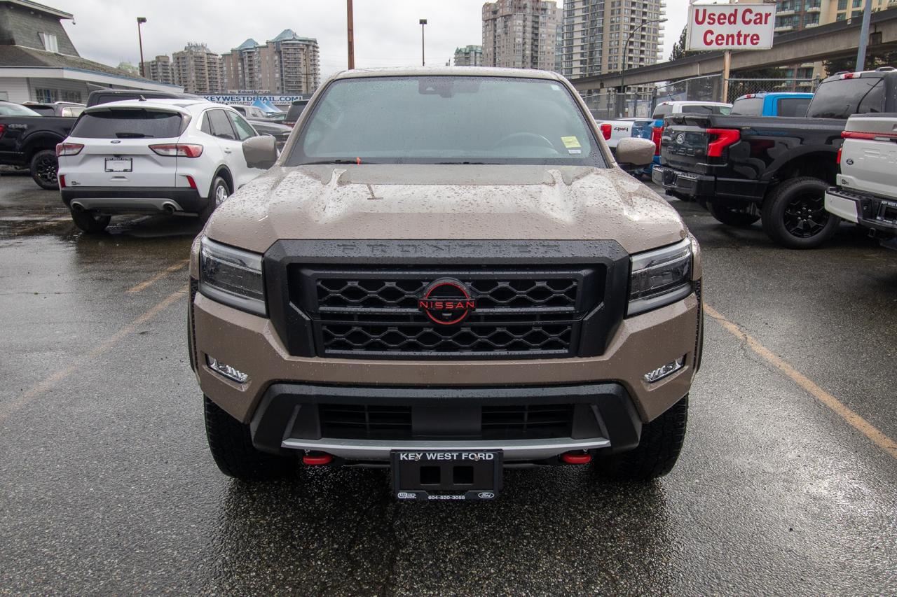 2023 Nissan Frontier Crew Cab PRO-4X Standard Bed 4x4 Photo3
