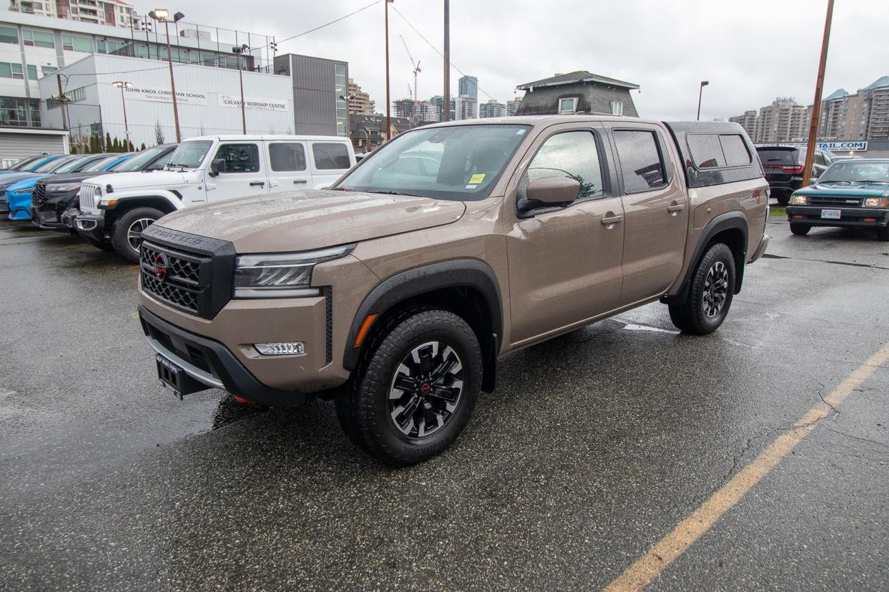 2023 Nissan Frontier Crew Cab PRO-4X Standard Bed 4x4 Photo2