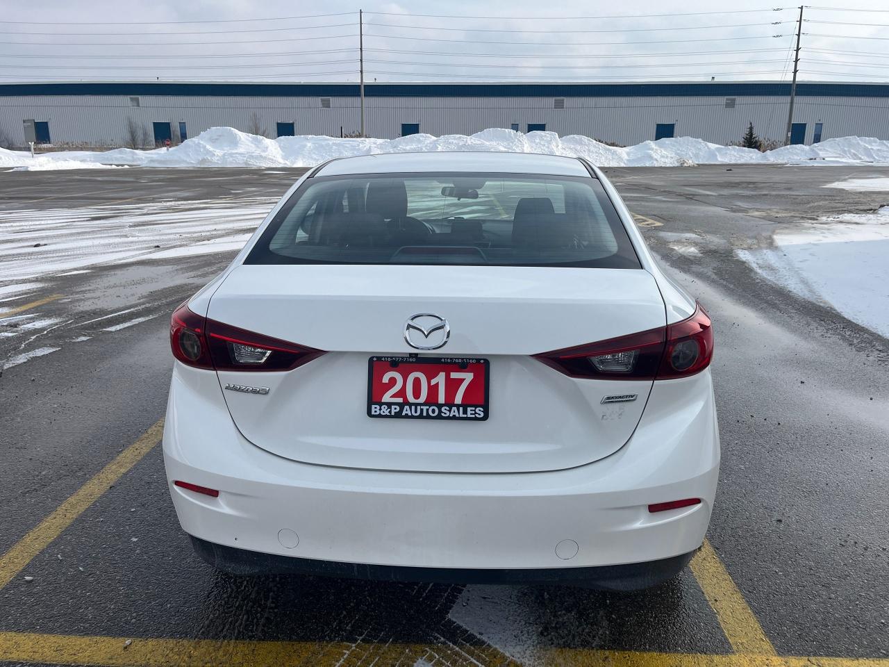 2017 Mazda MAZDA3 GS Photo