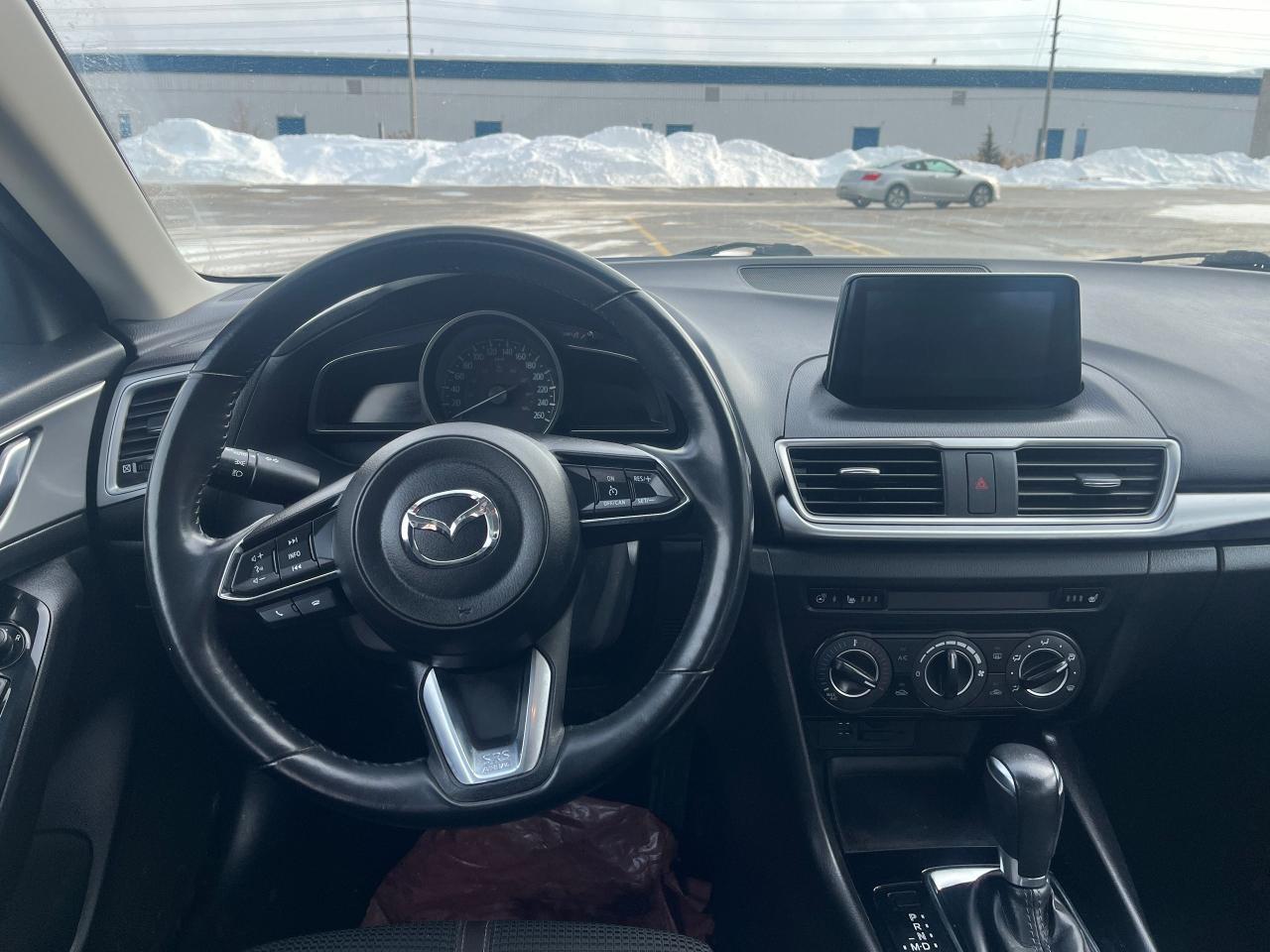 2017 Mazda MAZDA3 GS Photo
