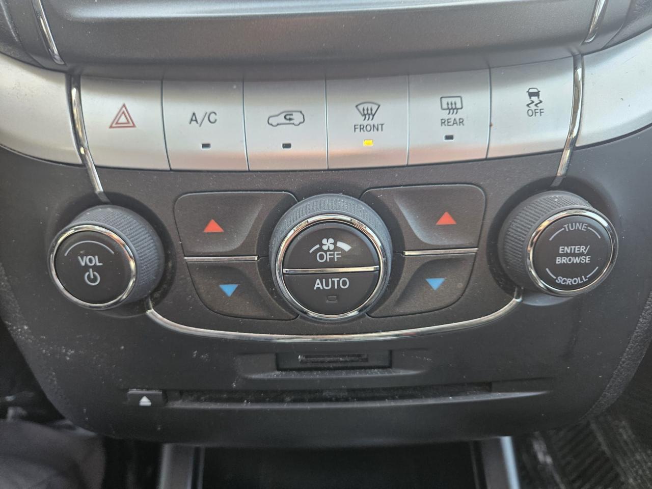 2014 Dodge Journey Limited Photo