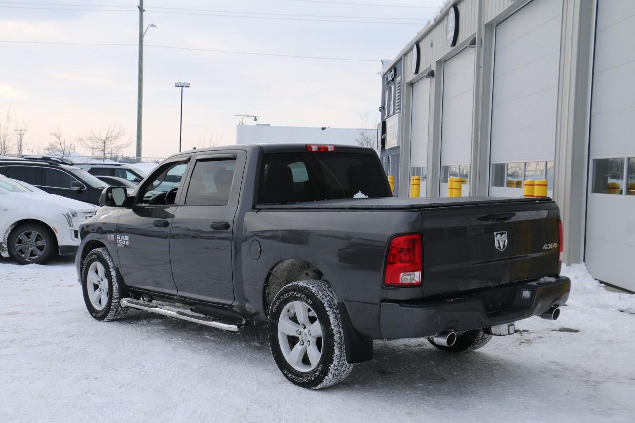 2020 RAM 1500 Classic 5.7L HEMI V8 4x4 - CAMERA|HEATED SEAT|REMOTE START Photo3