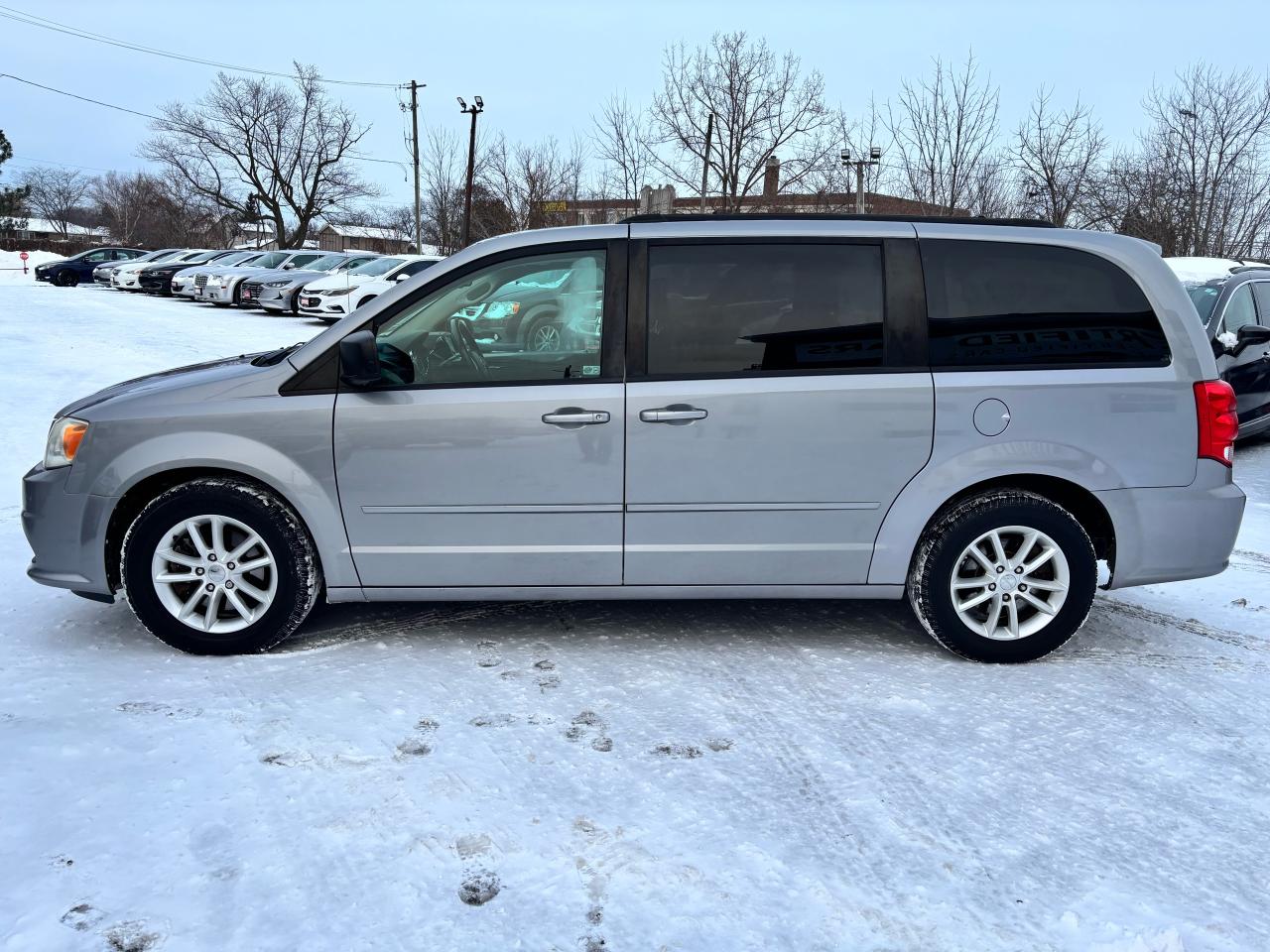 2014 Dodge Grand Caravan SXT ** DVD, BLUETOOTH, BACK CAM ** Photo3