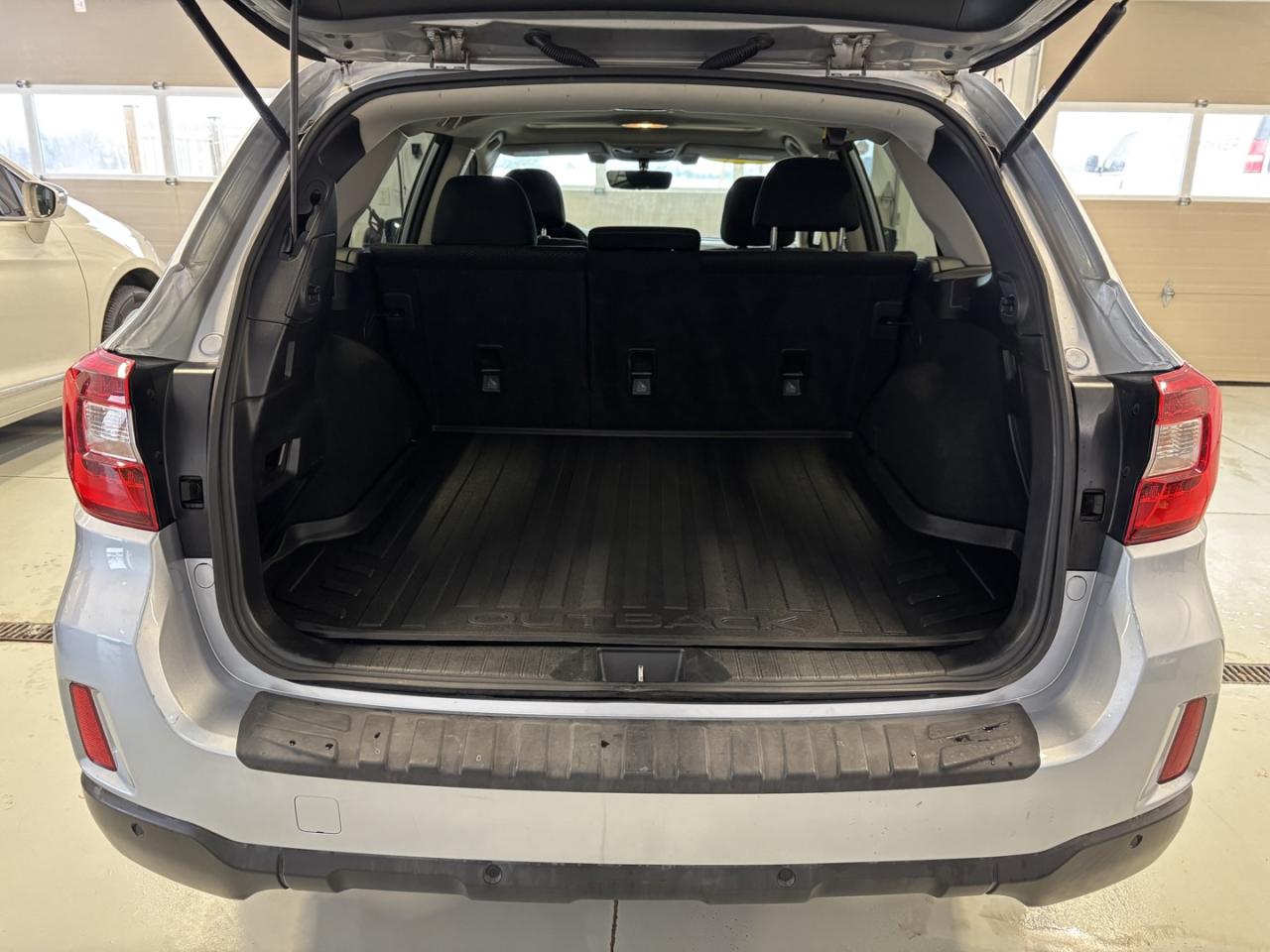2017 Subaru Outback 2.5I Premium Photo