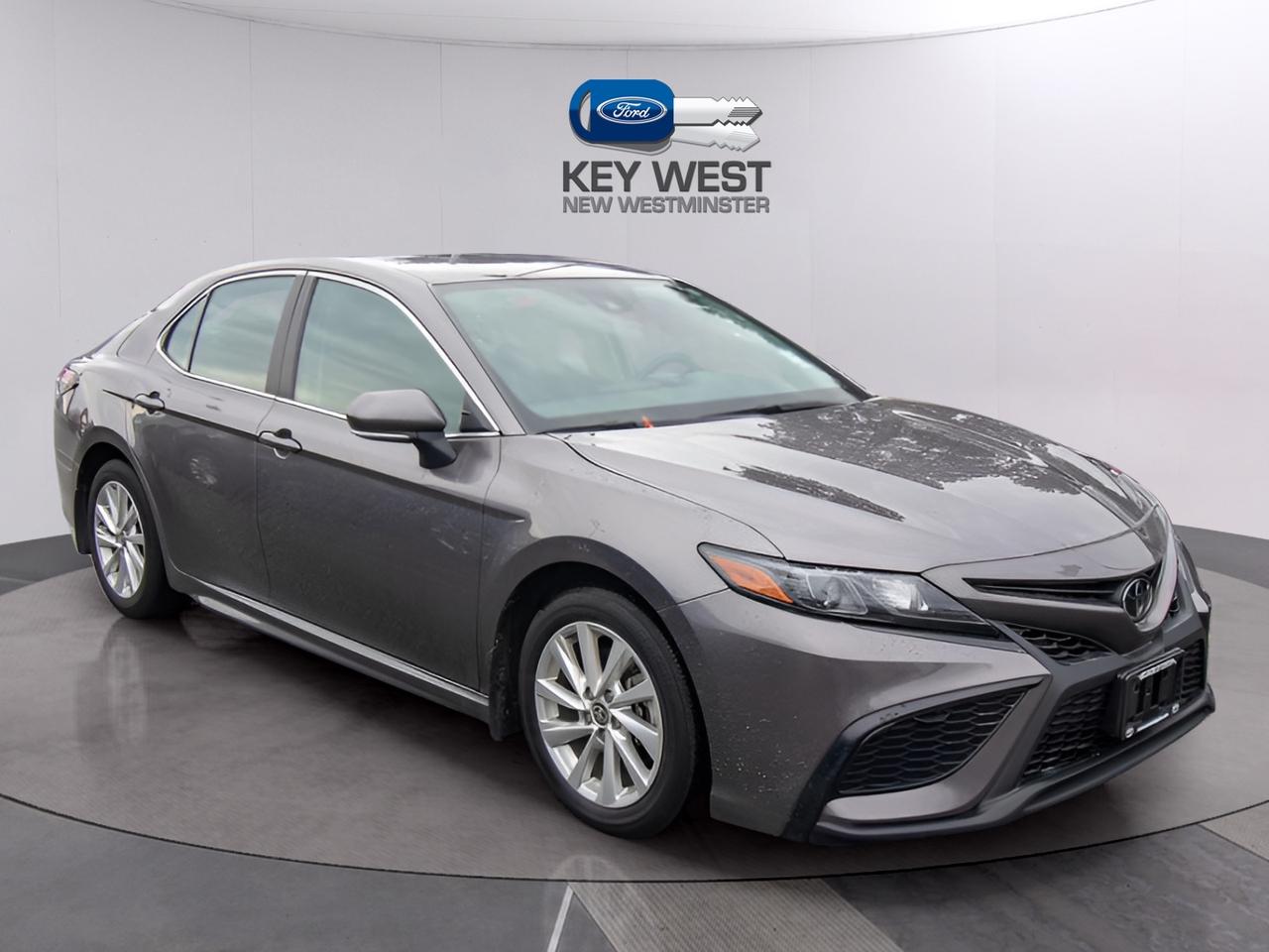 2024 Toyota Camry SE Photo4