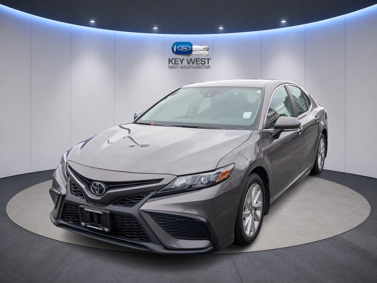 Gray 2024 Toyota Camry Sedan Front-Wheel Drive Automatic