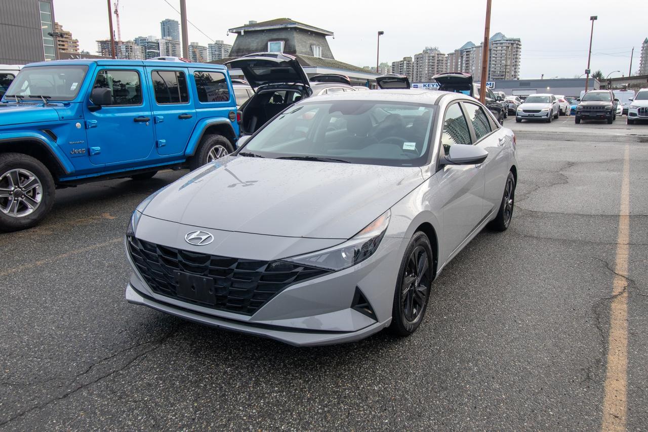 2023 Hyundai Elantra Preferred IVT w/Tech Pkg Photo1
