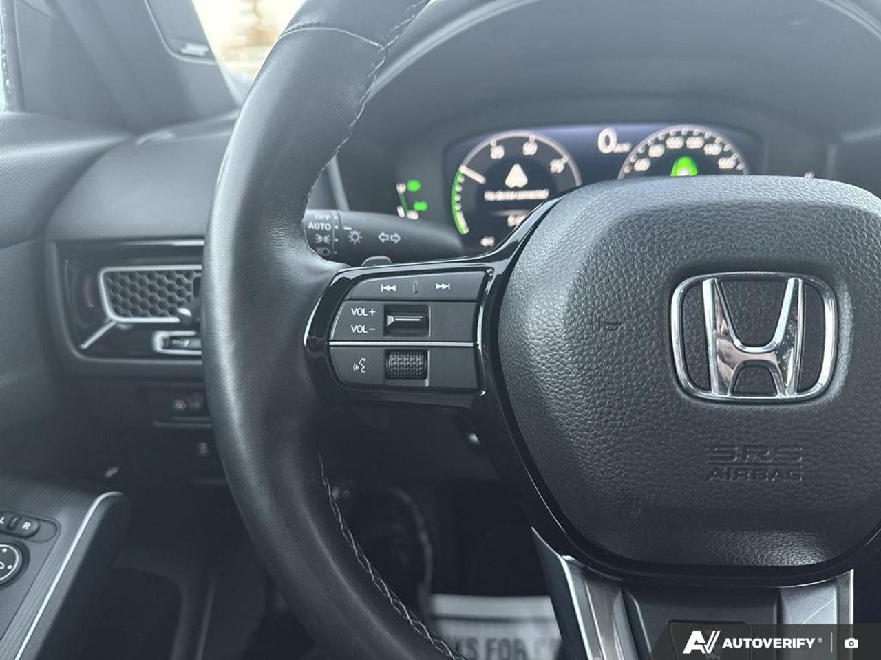 2025 Honda Civic TOURING / NO ACCIDENTS / HYBRID / LEATHER / ROOF Photo