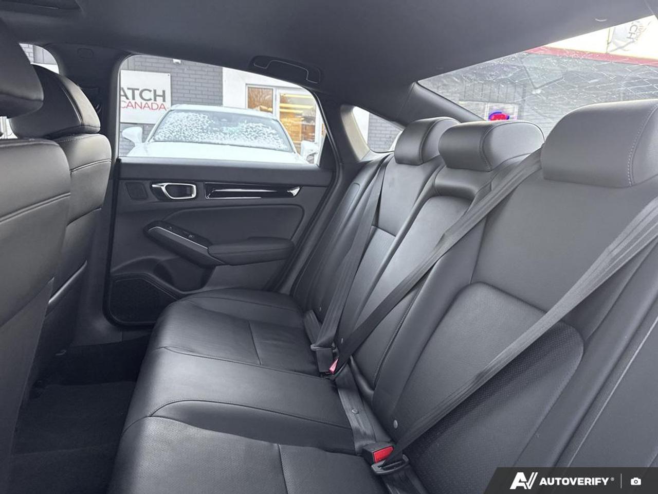 2025 Honda Civic TOURING / NO ACCIDENTS / HYBRID / LEATHER / ROOF Photo