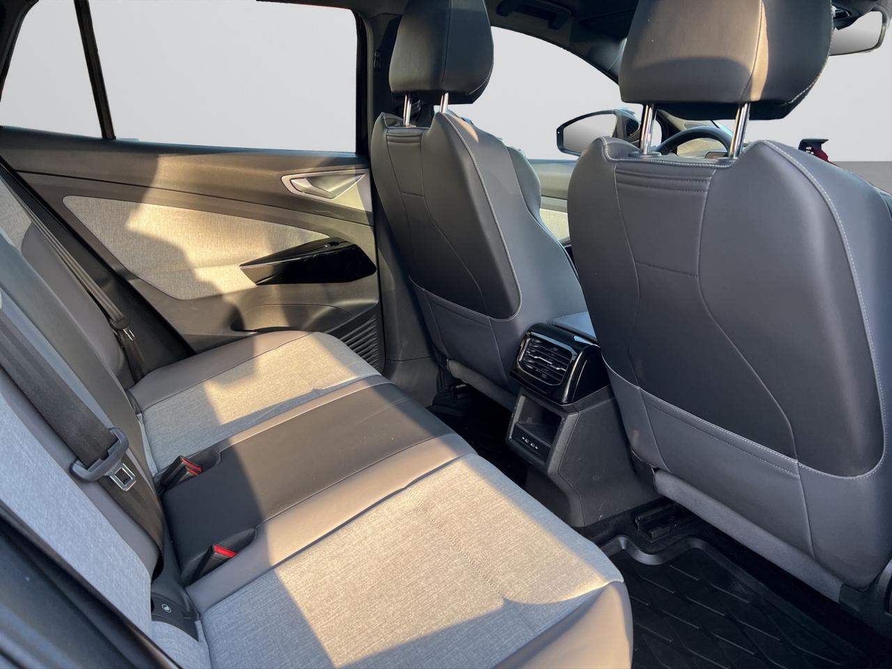 2023 Volkswagen ID.4 PRO AWD - PANO ROOF - Blind Spot Monitor !!! Photo