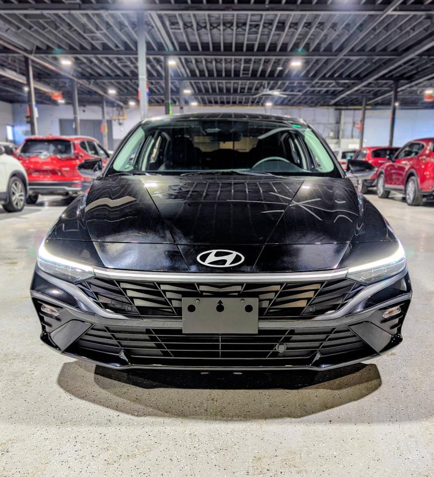 2024 Hyundai Elantra Essential IVT Photo