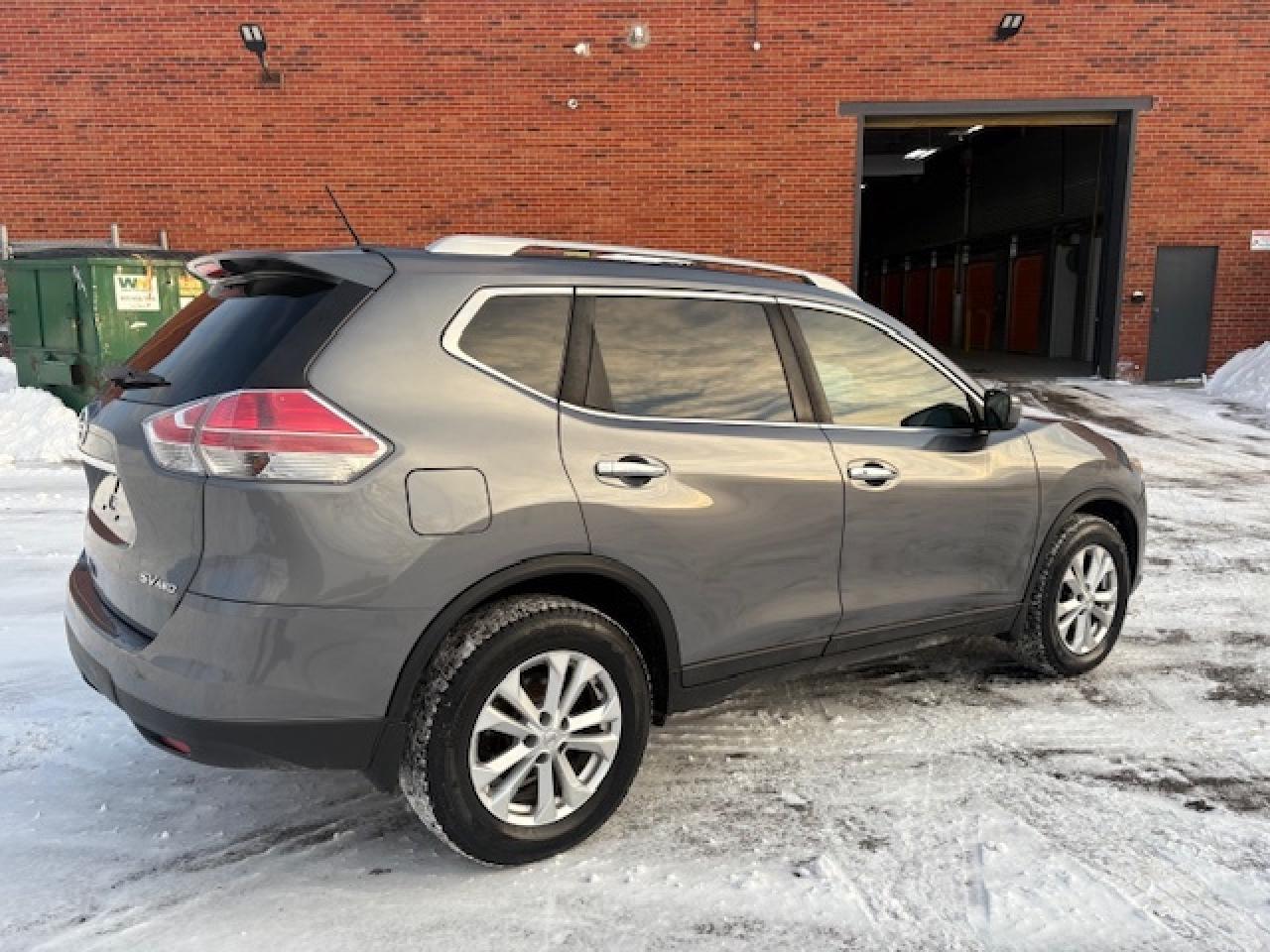2016 Nissan Rogue SV AWD **HEATED SEATS-CAMERA-ALLOYS-1 OWNER** Photo