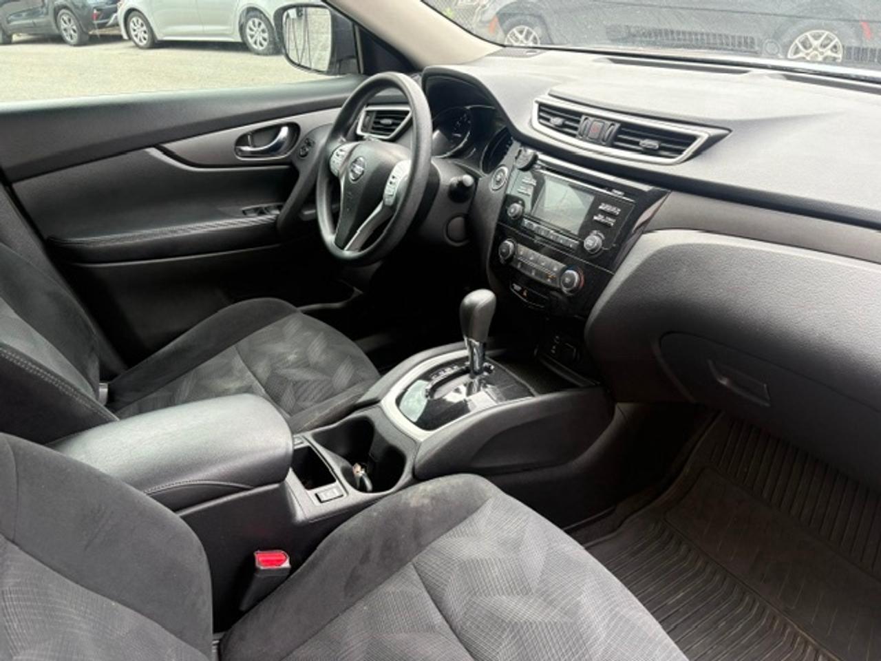2016 Nissan Rogue SV AWD **HEATED SEATS-CAMERA-ALLOYS-1 OWNER** Photo