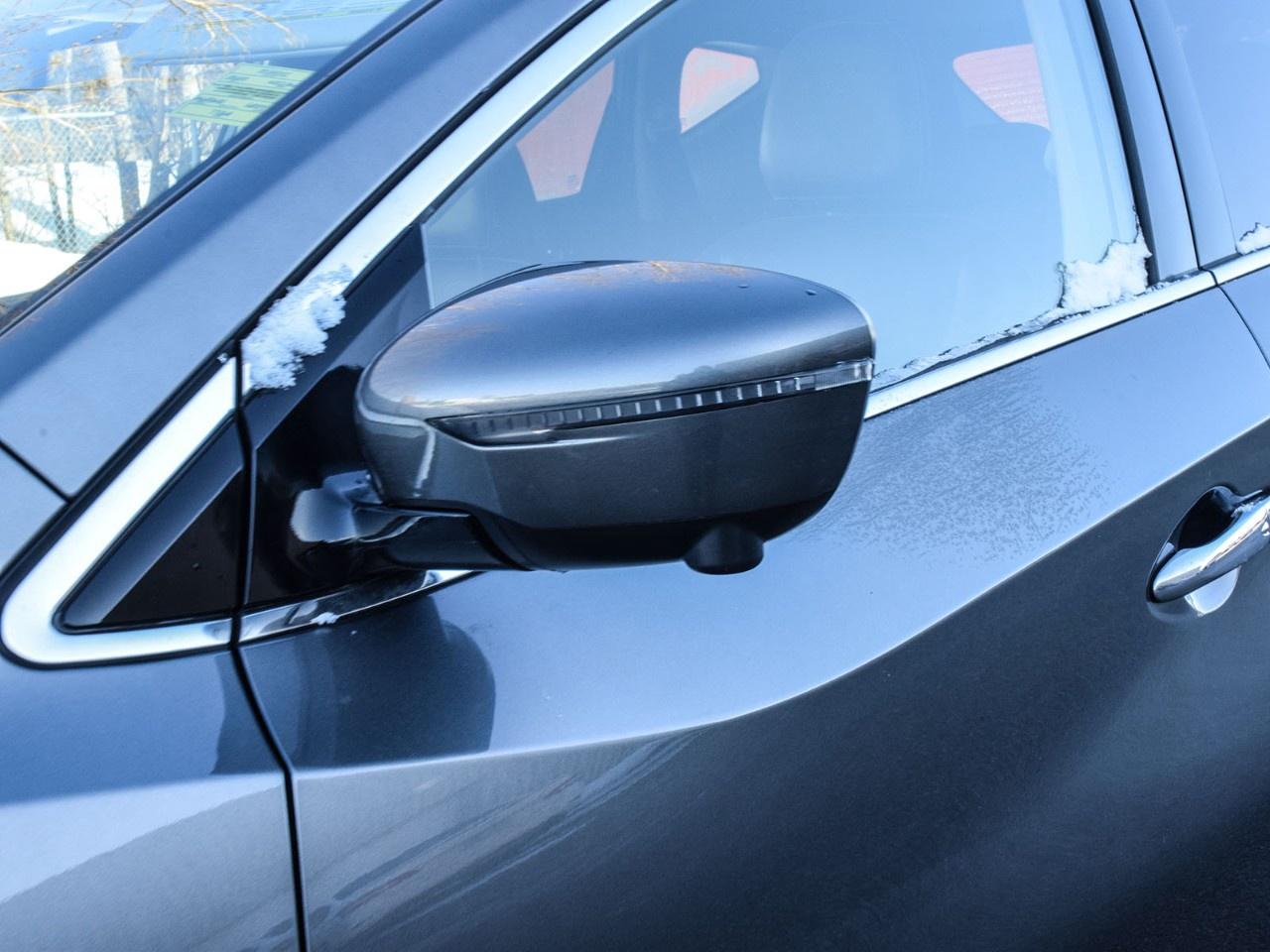 2023 Nissan Murano AWD SV Photo