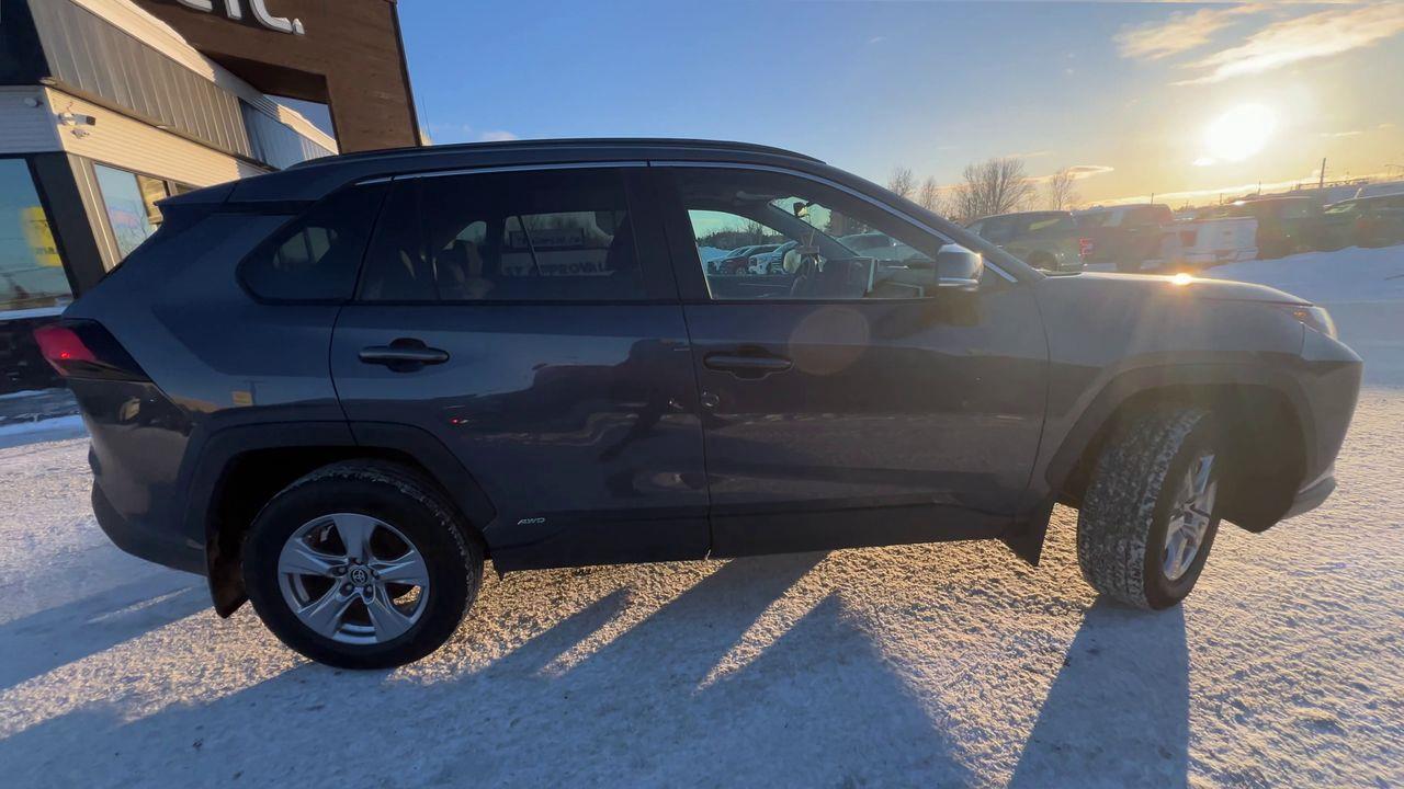 2023 Toyota RAV4 Hybrid XLE AWD, HYBRID Photo