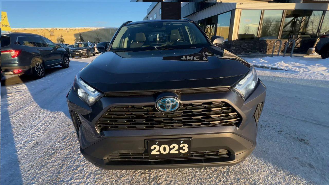 2023 Toyota RAV4 Hybrid XLE AWD, HYBRID, MONROOF, BACK UP CAM, SIRIUS XM, POWER LIFTGATE, HEATED SEATS, HEATED STEERING WHEEL!! Photo