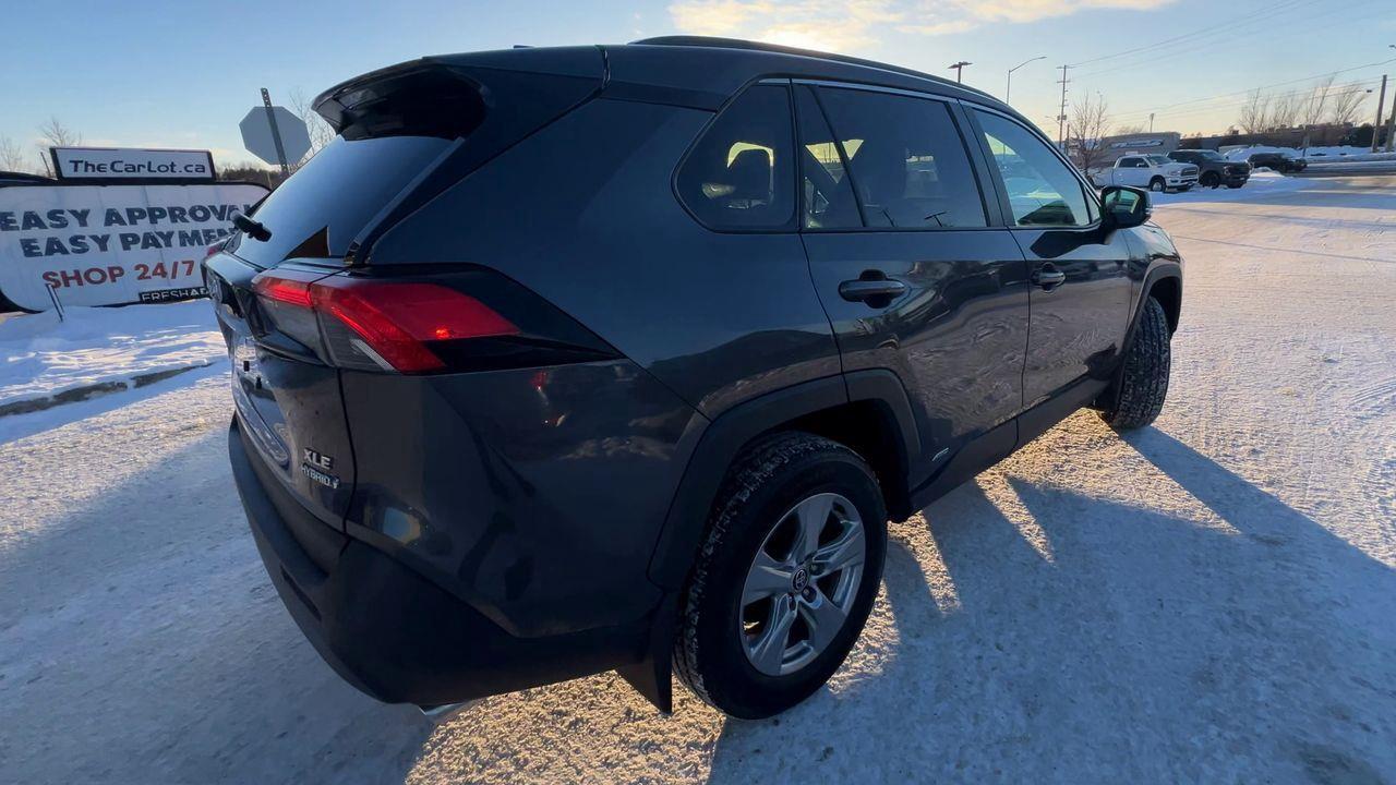 2023 Toyota RAV4 Hybrid XLE AWD, HYBRID, MONROOF, BACK UP CAM, SIRIUS XM, POWER LIFTGATE, HEATED SEATS, HEATED STEERING WHEEL!! Photo