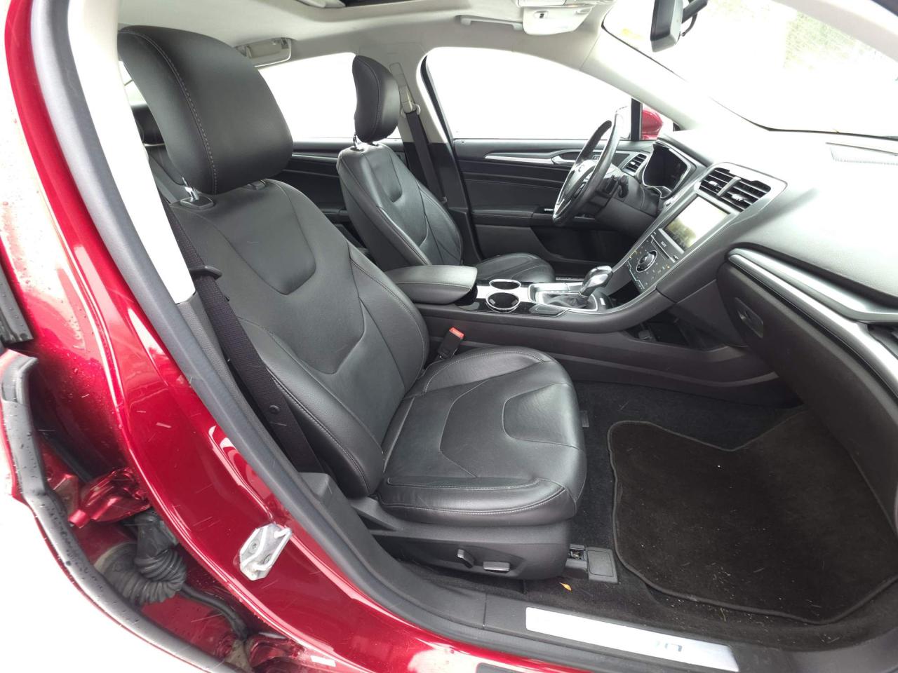 2014 Ford Fusion Titanium TITANIUM! AWD! Photo