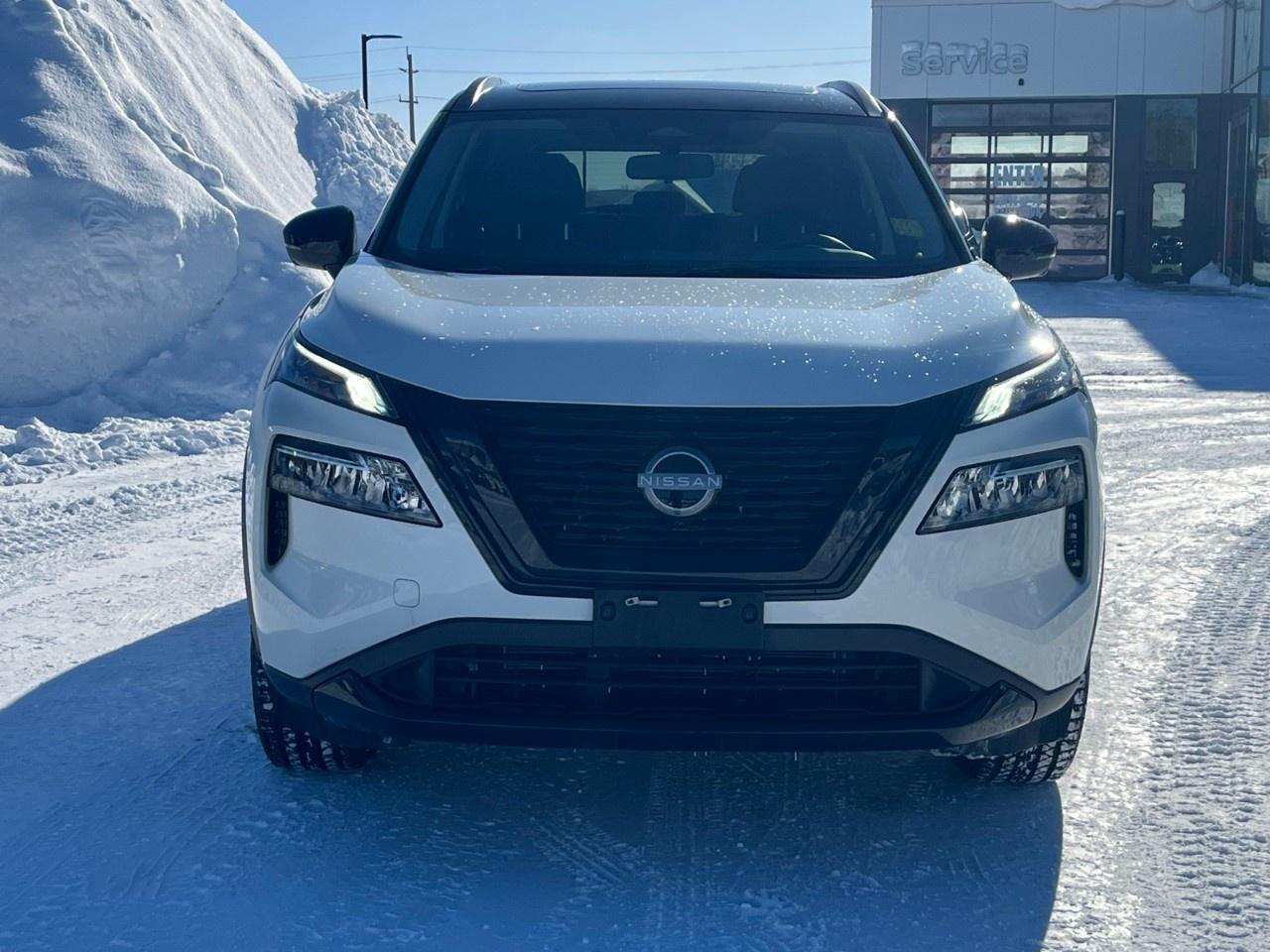 2023 Nissan Rogue Midnight Edition Photo