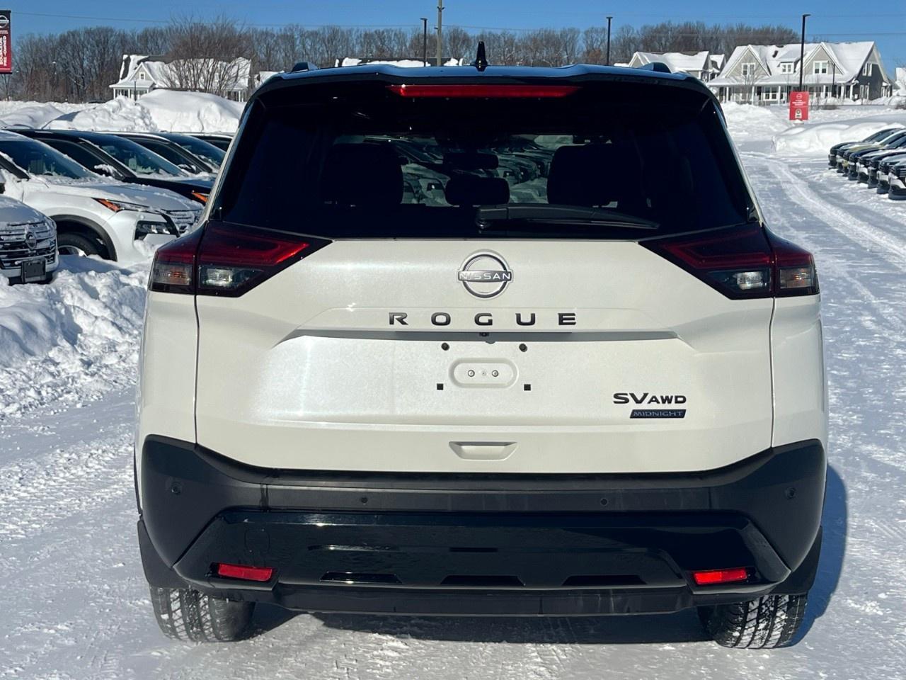 2023 Nissan Rogue Midnight Edition Photo