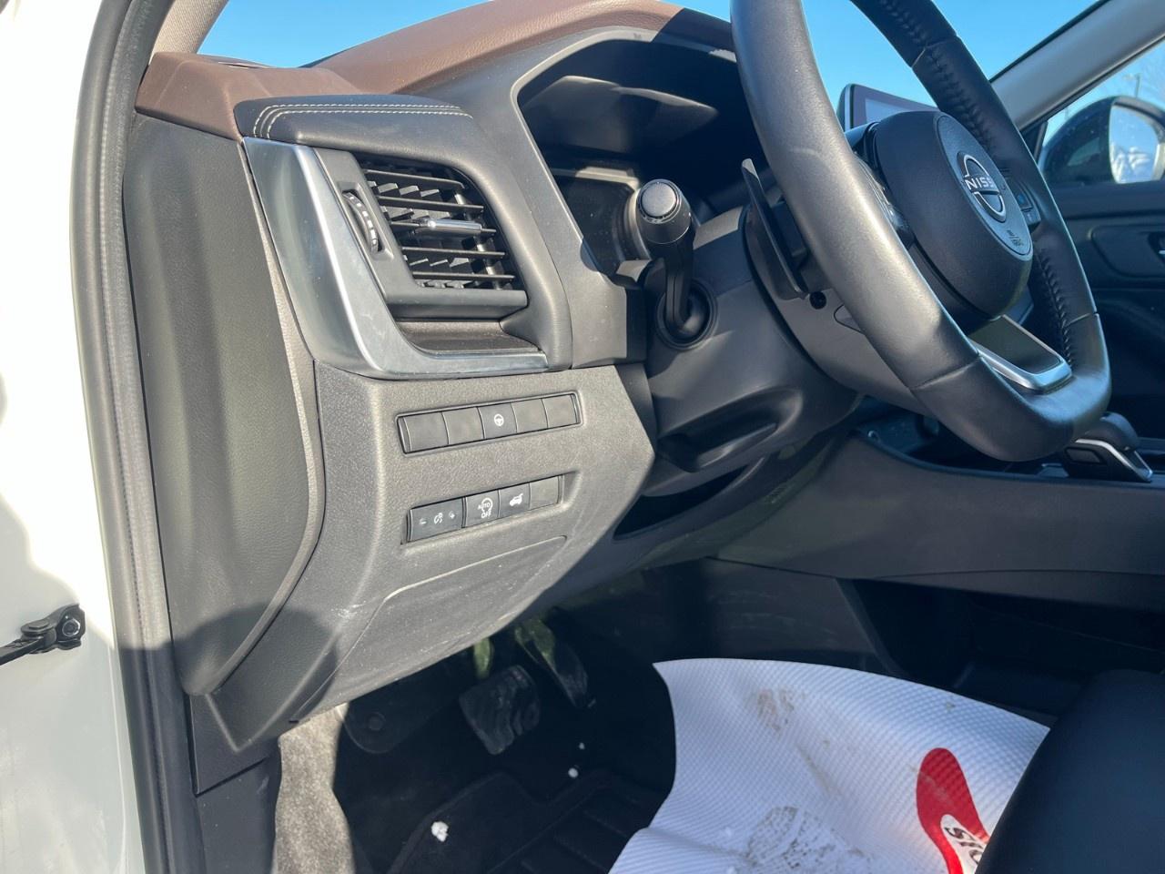 2023 Nissan Rogue Midnight Edition Photo