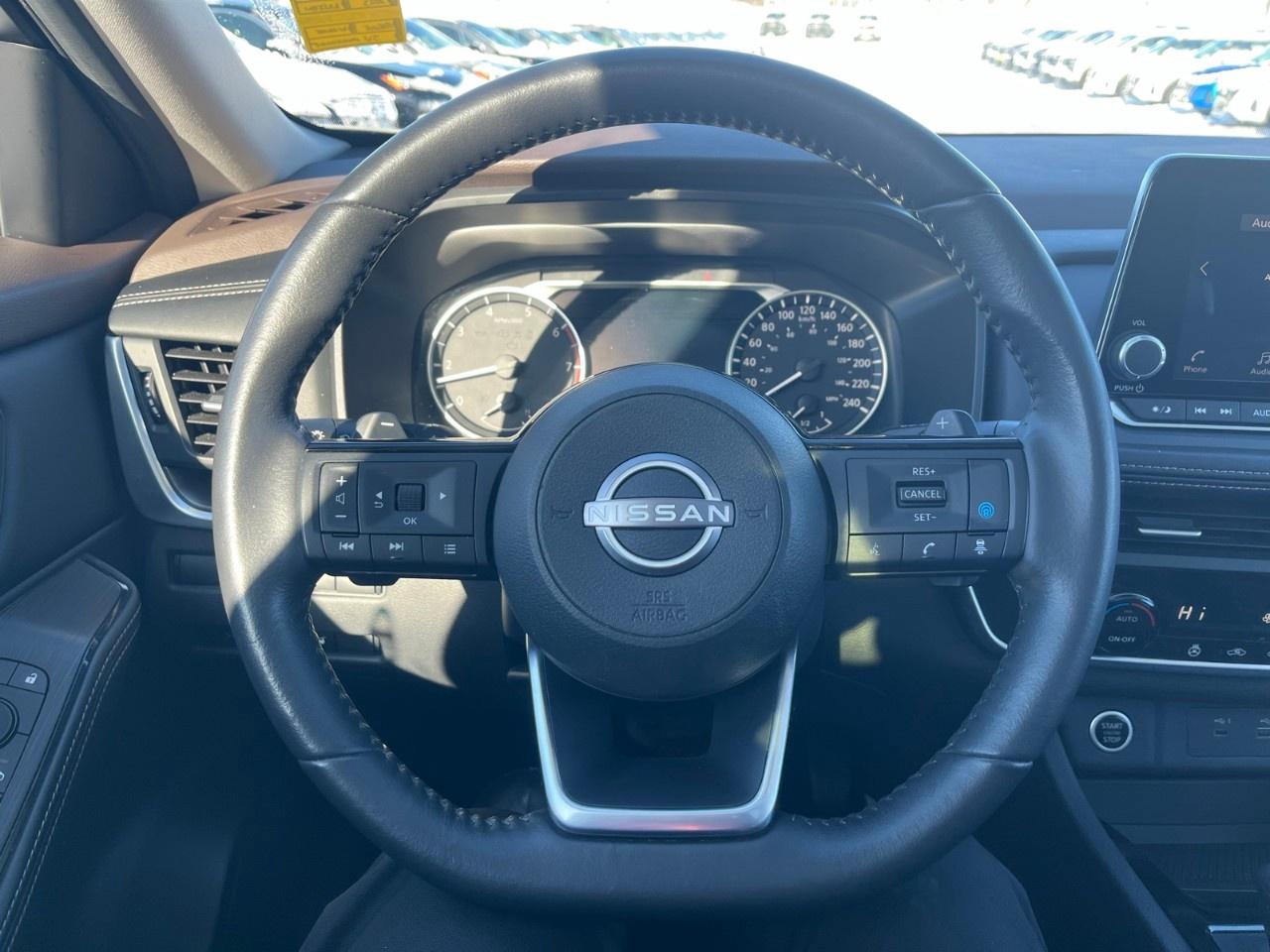 2023 Nissan Rogue Midnight Edition Photo