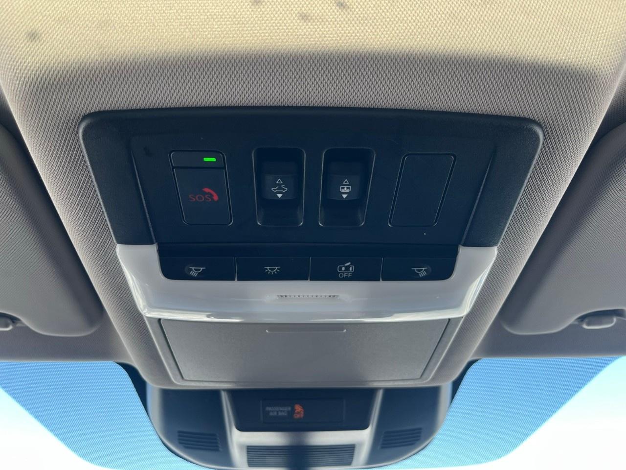 2023 Nissan Rogue Midnight Edition Photo