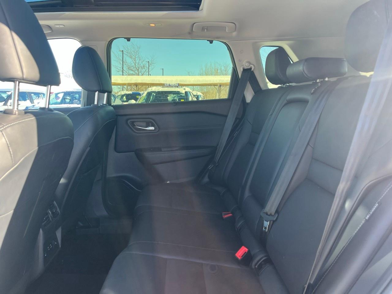 2023 Nissan Rogue Midnight Edition Photo