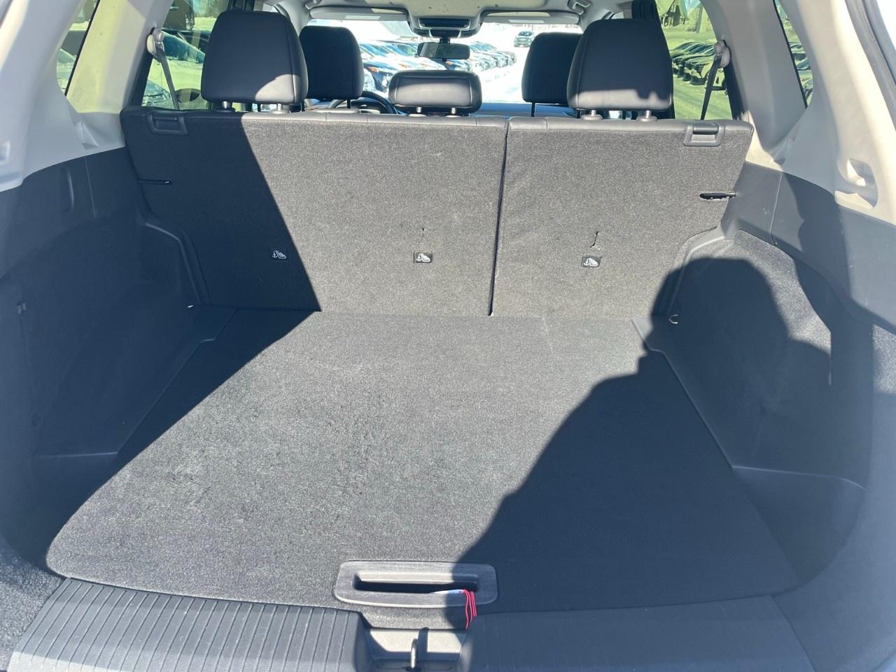 2023 Nissan Rogue Midnight Edition Photo